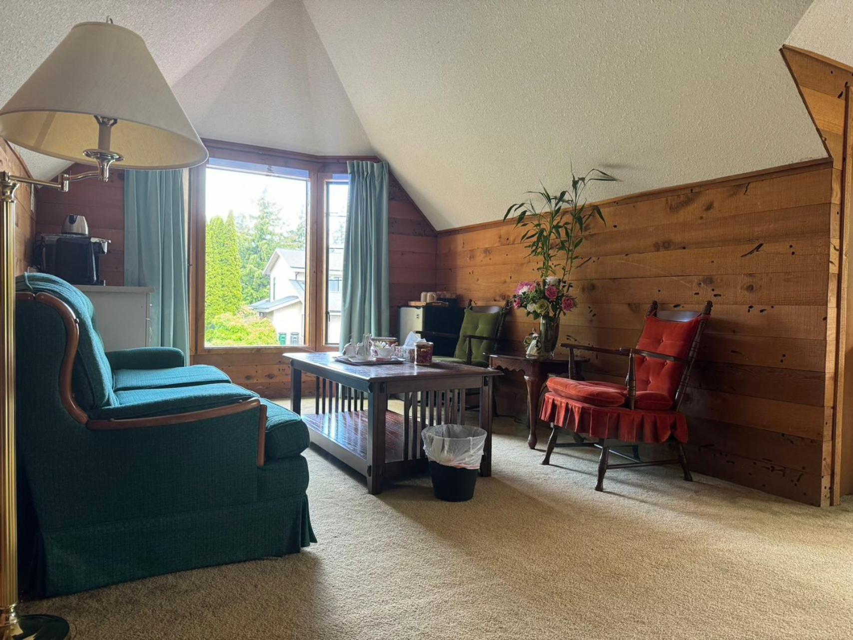 Jason House - Immaculate Suites In A Quiet Seaside Neighbourhood Near Uvic 維多利亞 外观 照片