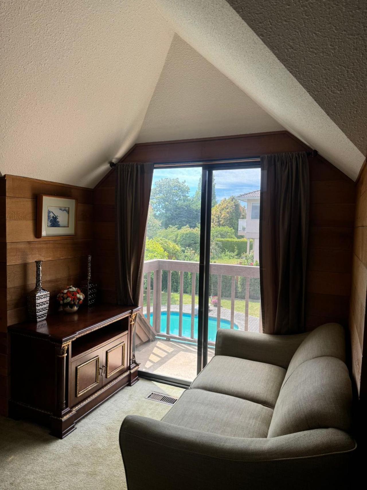 Jason House - Immaculate Suites In A Quiet Seaside Neighbourhood Near Uvic 維多利亞 外观 照片